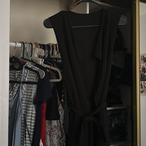 Vest - Picture 2 of 2